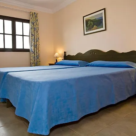 Residencial El Conde #8 Apartment *