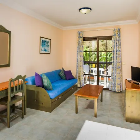 Apartment Residencial El Conde #8 *