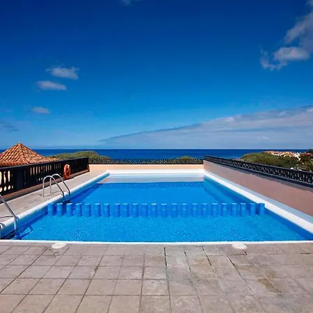 Residencial El Conde #8 Apartment *